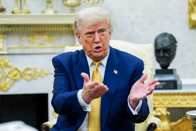 Trump Pecat Kepala Statistik Tenaga Kerja AS: Benarkah Angka Pekerjaan Dipalsukan?