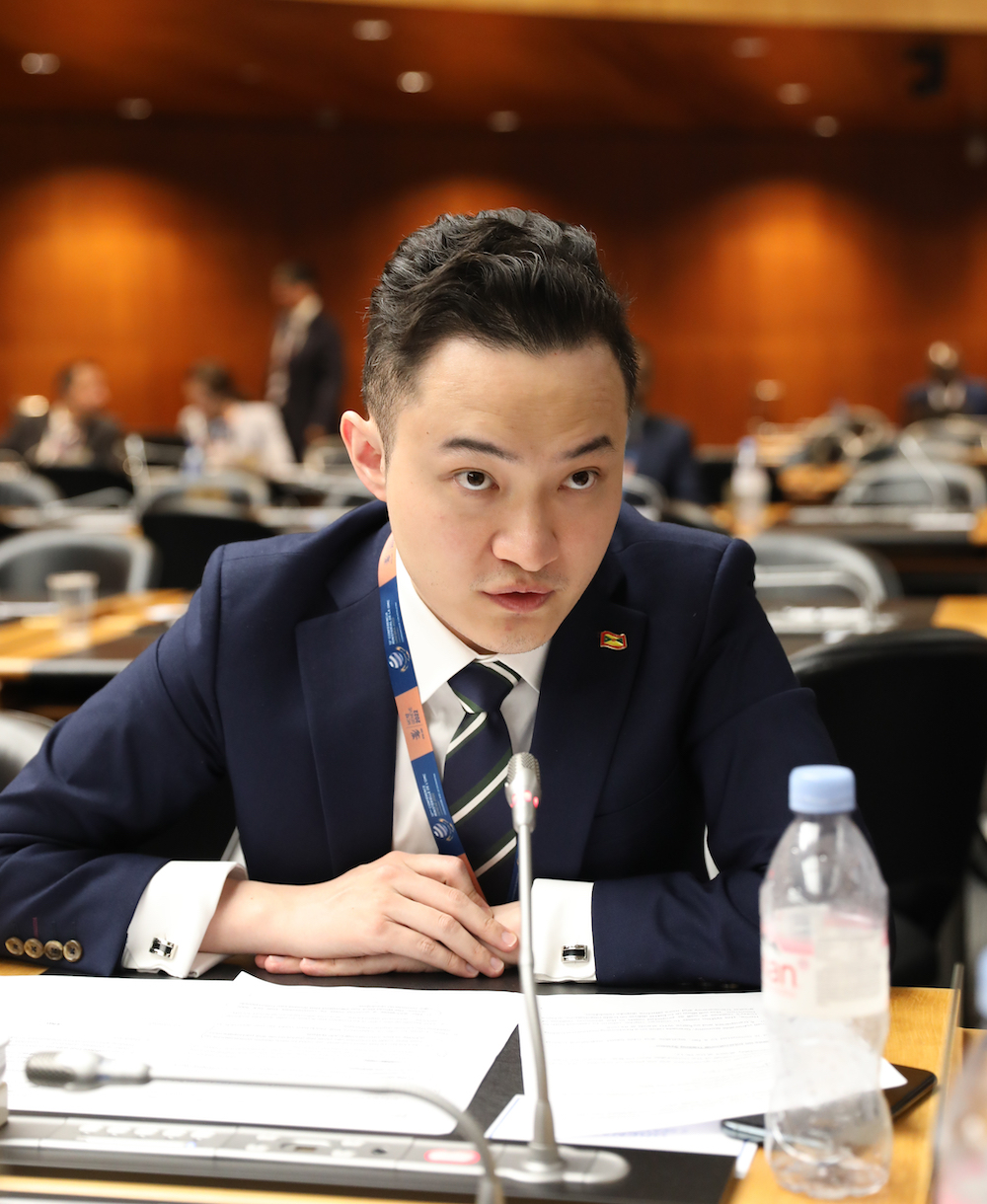 Justin Sun vs. Trump: Drama Token WLFI yang Membekukan Ratusan Juta Dolar